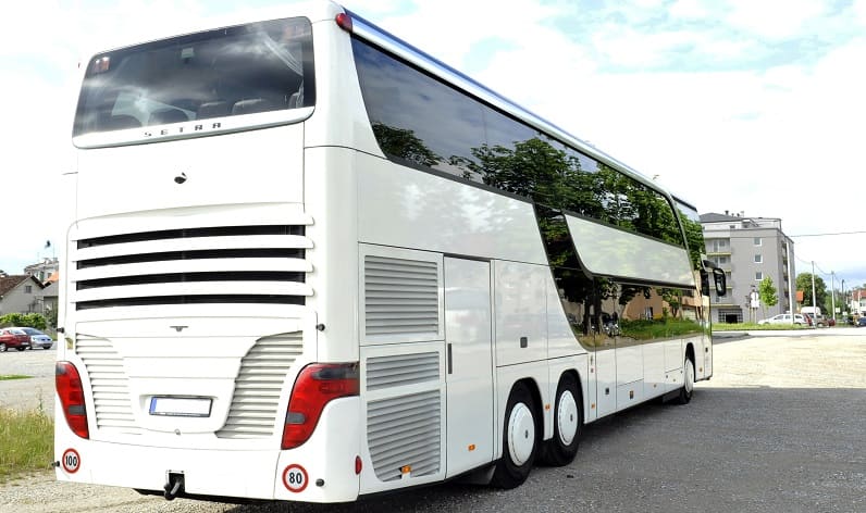 Nouvelle-Aquitaine: Bus charter in Bordeaux in Bordeaux and France