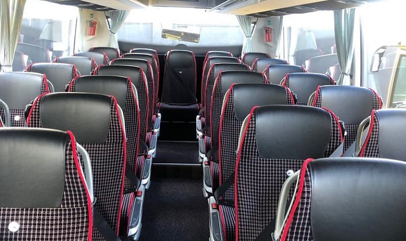 France: Coach booking in Nouvelle-Aquitaine in Nouvelle-Aquitaine and Bordeaux