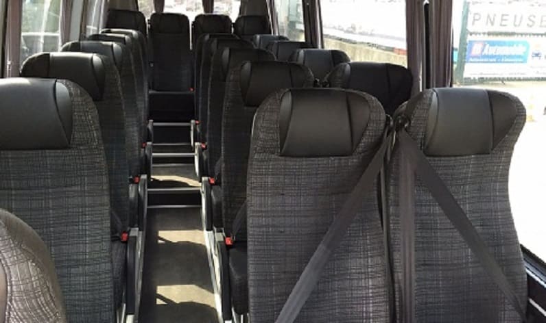 France: Coach rental in Nouvelle-Aquitaine in Nouvelle-Aquitaine and Bergerac
